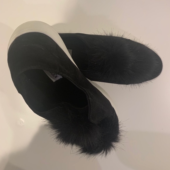 Steve Madden Pom Pom Shoes - Picture 2 of 4